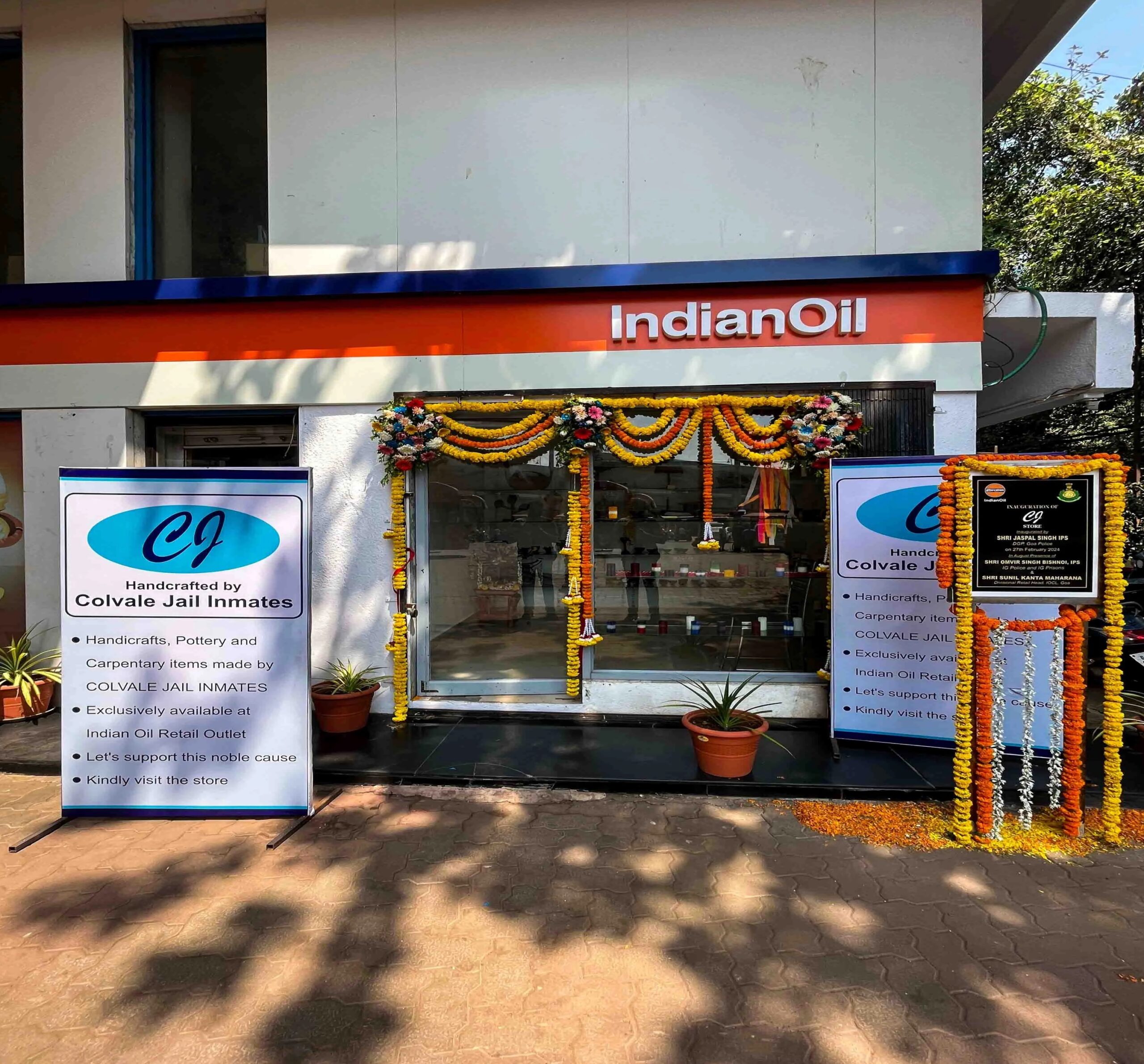 Now buy handicrafts, pottery & carpentry items made my Colvale jail